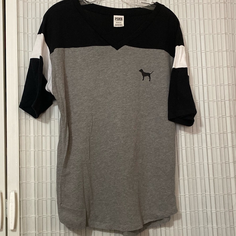 PINK Victoria’s Secret V-Neck Tee